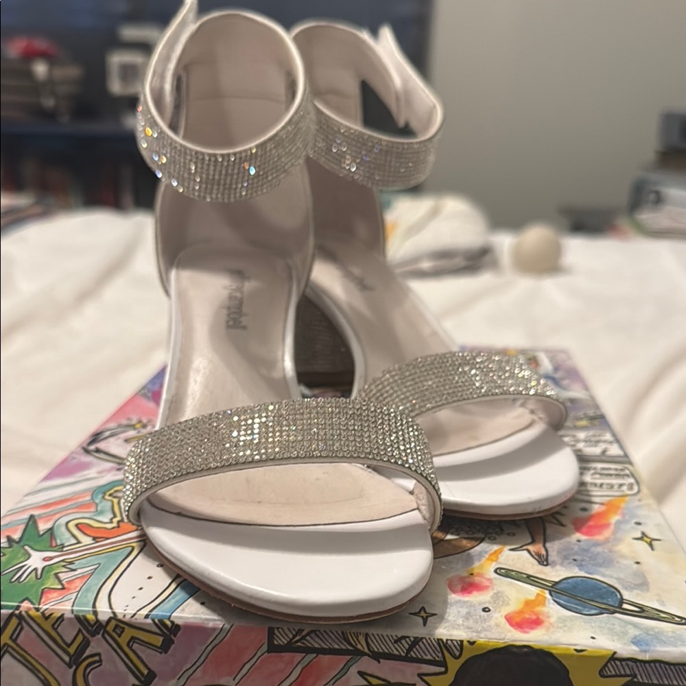 Jeffrey Campbell Silver White Heels Modern Elegance